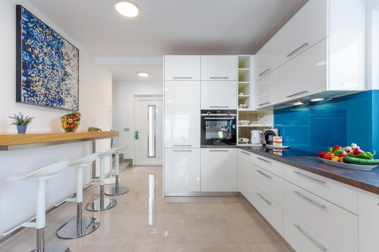 Tarari Luxury Apartment Baška Eksteriør billede