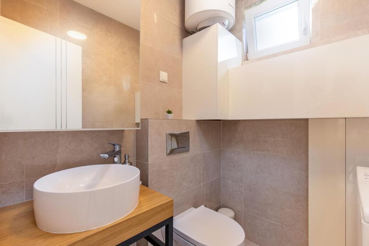 Tarari Luxury Apartment Baška Eksteriør billede
