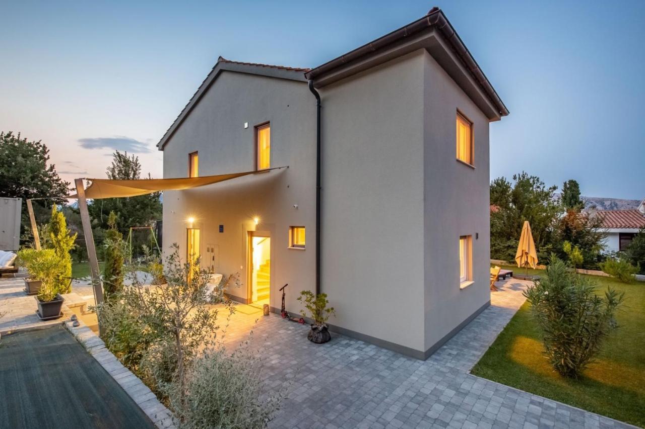 Tarari Luxury Apartment Baška Eksteriør billede