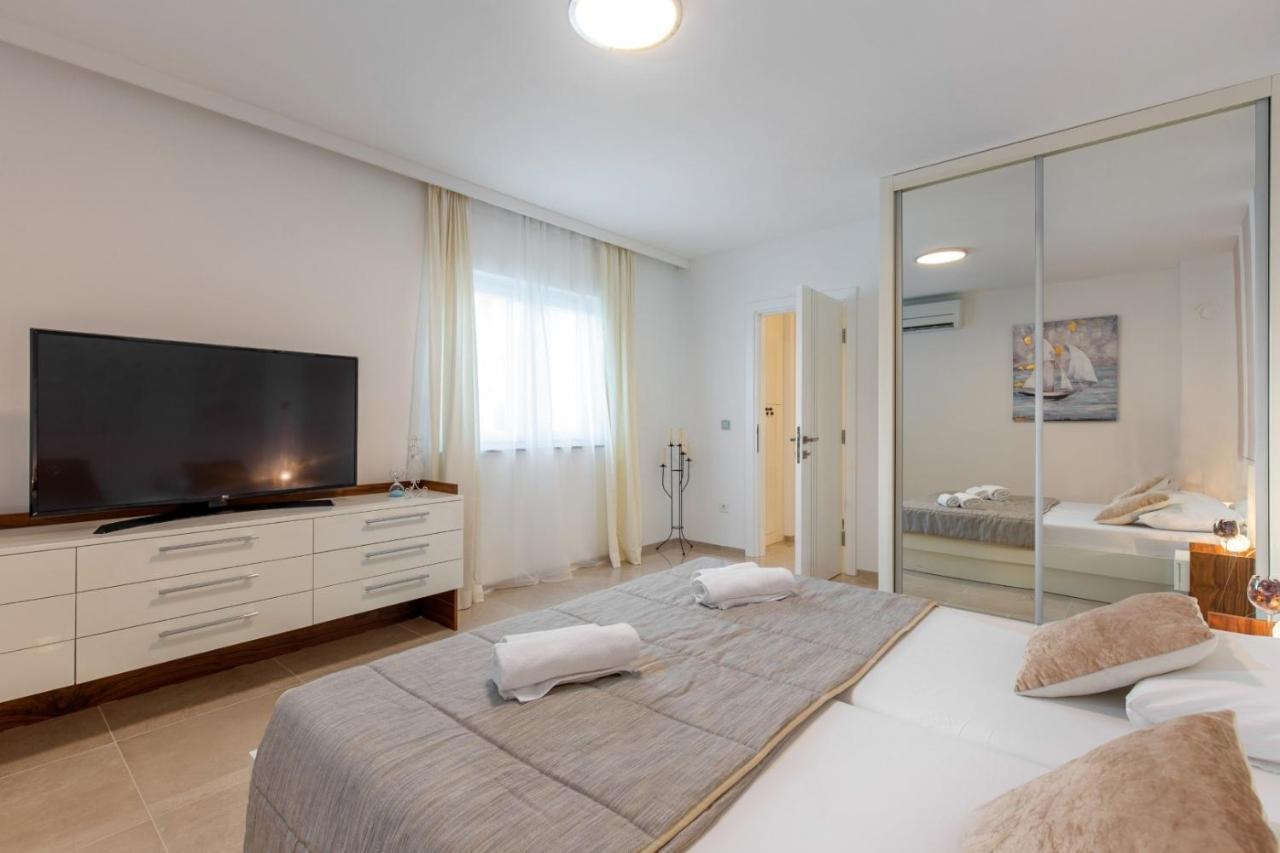 Tarari Luxury Apartment Baška Eksteriør billede