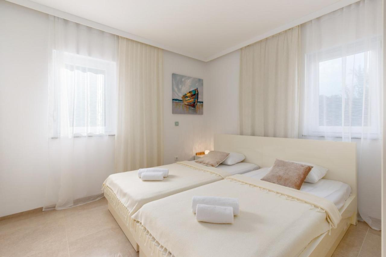 Tarari Luxury Apartment Baška Eksteriør billede