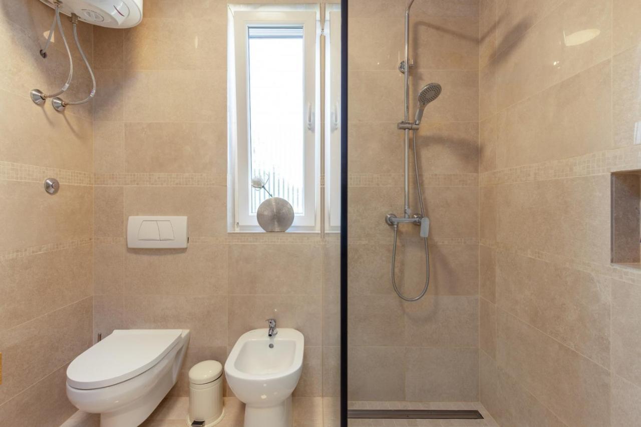 Tarari Luxury Apartment Baška Eksteriør billede