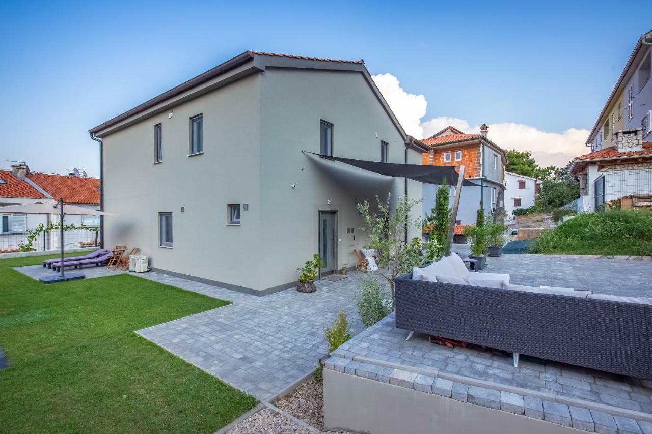 Tarari Luxury Apartment Baška Eksteriør billede